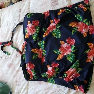 Jaclyn Smith Plus Collection Tankini Swim Top Size 22